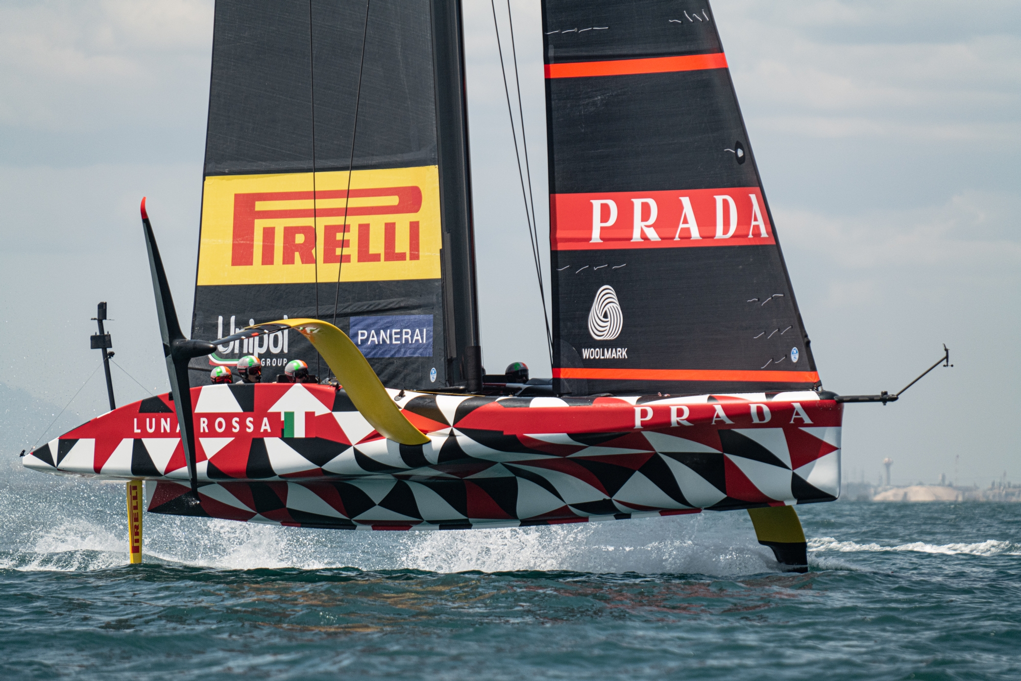 LUNA ROSSA AT FULL ENGAGEMENT 37th America's Cup
