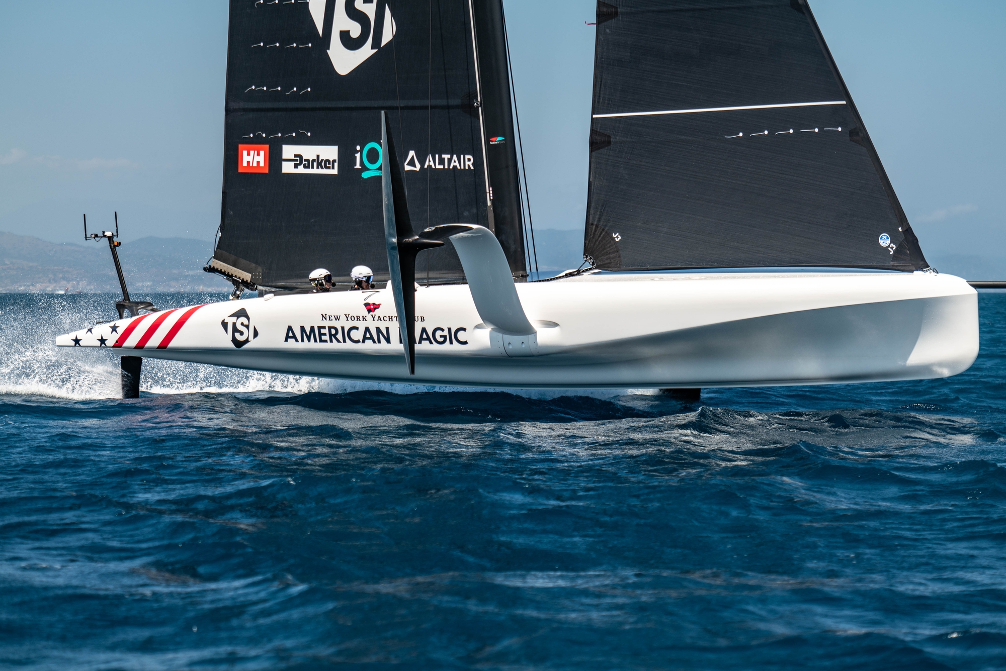 Emirates Team New Zealand's “Te Rehutai” Signs Off In Barcelona In Style -  NAUTICA NEWS