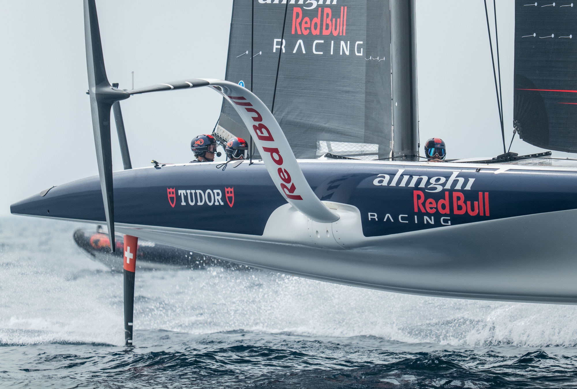 37th America's Cup recon
··Alinghi Red Bull Racing
··AC40
··D86