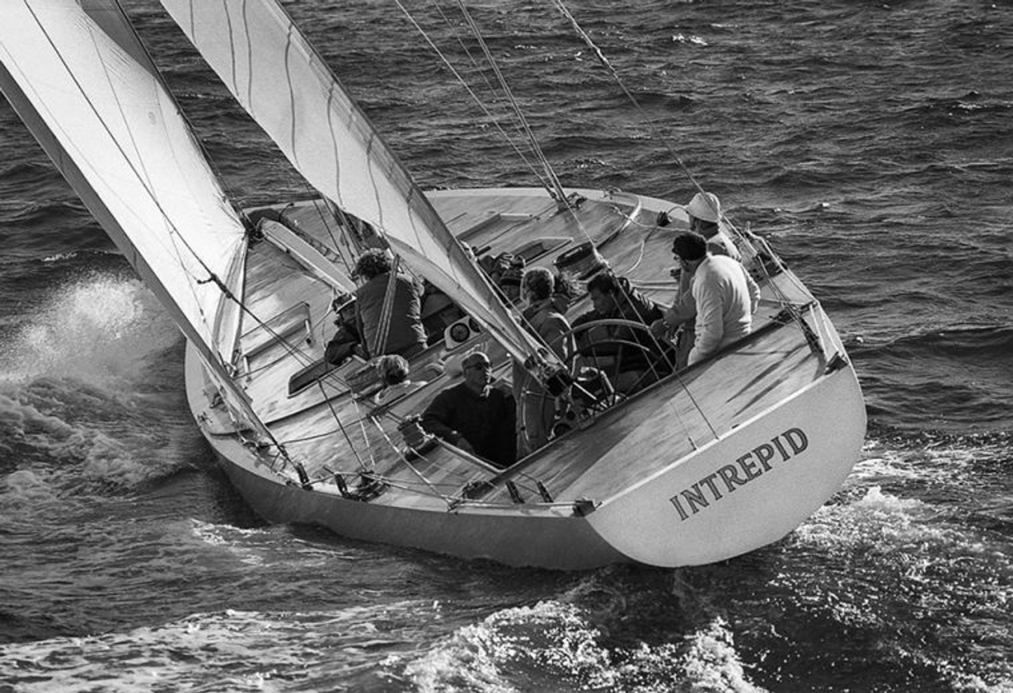 Classic America's Cup: the Heart of America